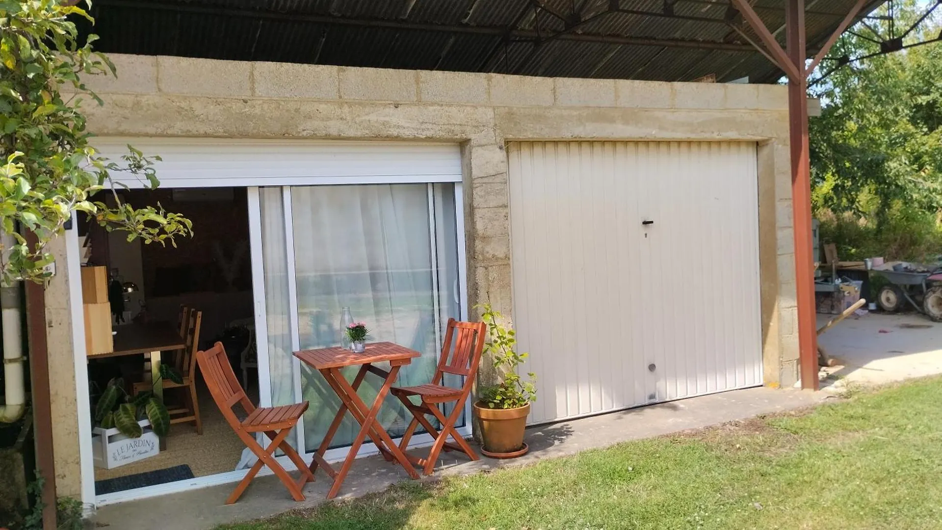 Le Laboratoire Shabby Chic De La Parfumerie Du Manoir Chavagne Camping